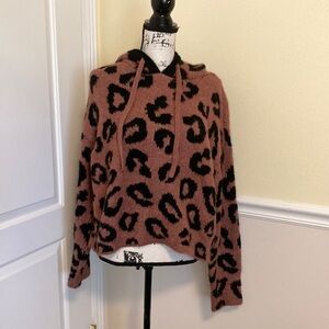 NWT PINK VICTORIA SECRET CHEETAH PRINT SWEATER HOODIE